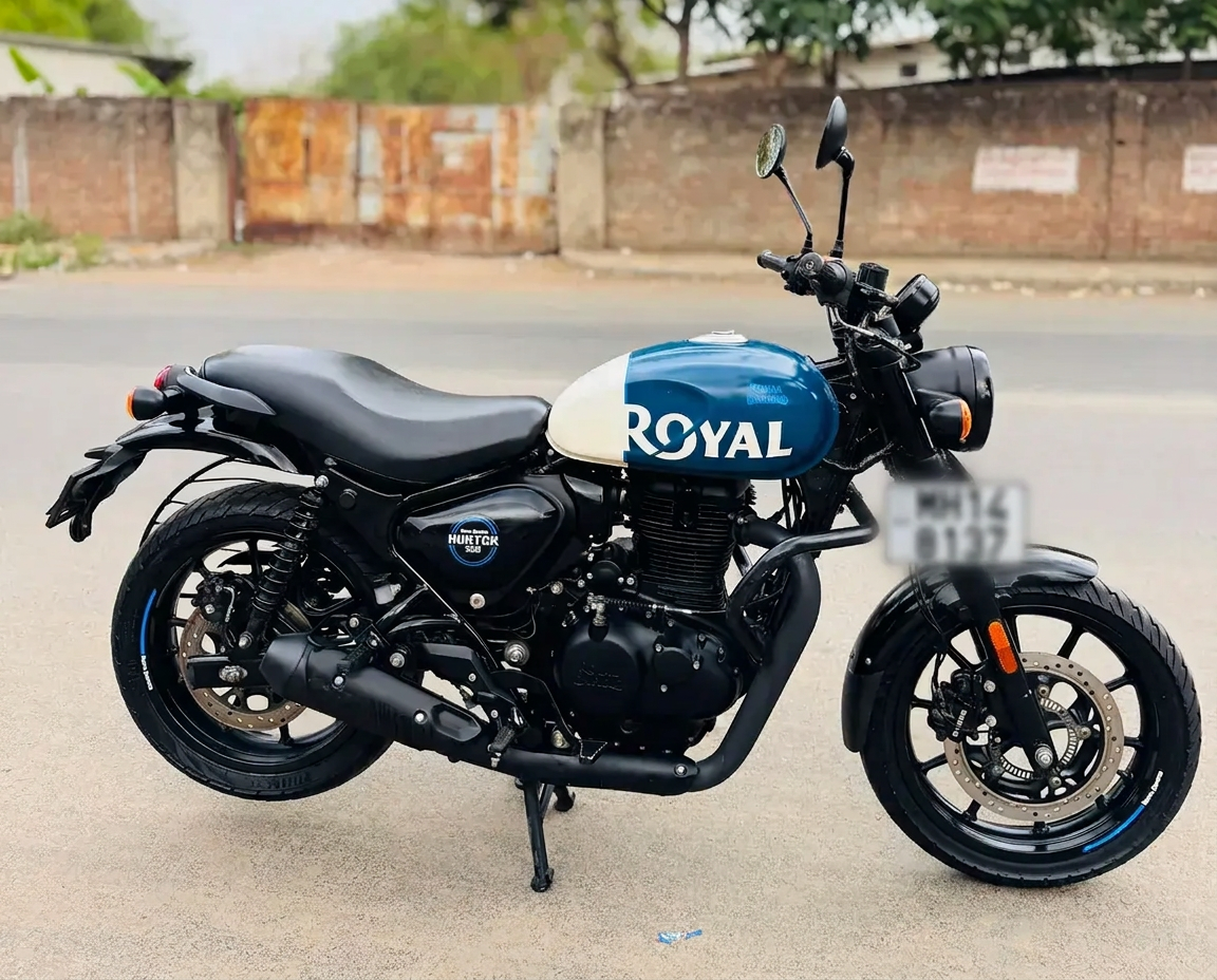 Royal Enfield Hunter 350 roadster motorcycle in India — 20.2 PS engine, 34-38 kmpl mileage and on-road price around ₹1,78,500