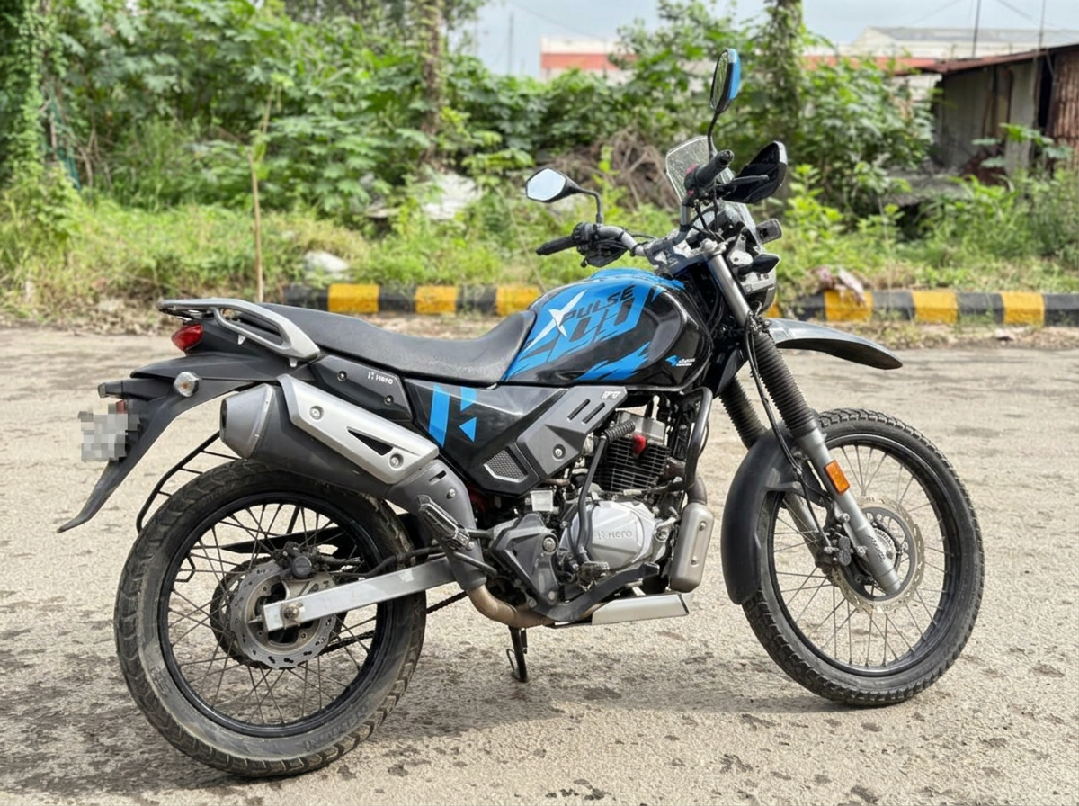 Hero Xpulse 200 4V adventure motorcycle in India — 19.1 PS engine, 38-42 kmpl mileage and on-road price around ₹1,78,000