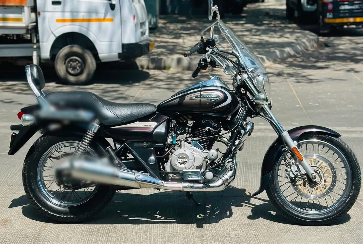 Bajaj Avenger Cruise 220 cruiser motorcycle in India — 19.03 PS engine, 38-42 kmpl mileage and on-road price around ₹1,73,000